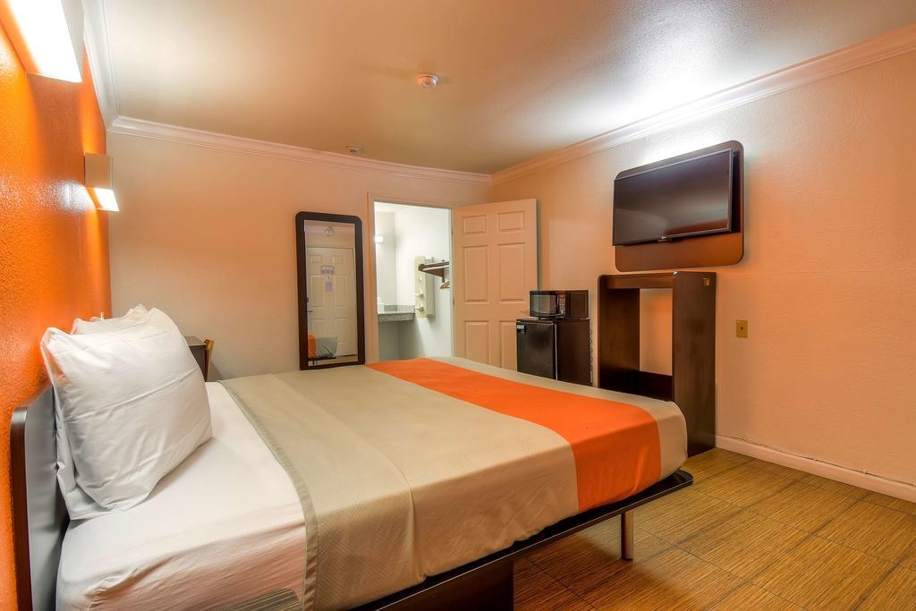 Motel 6-Menifee, Ca ภายนอก รูปภาพ