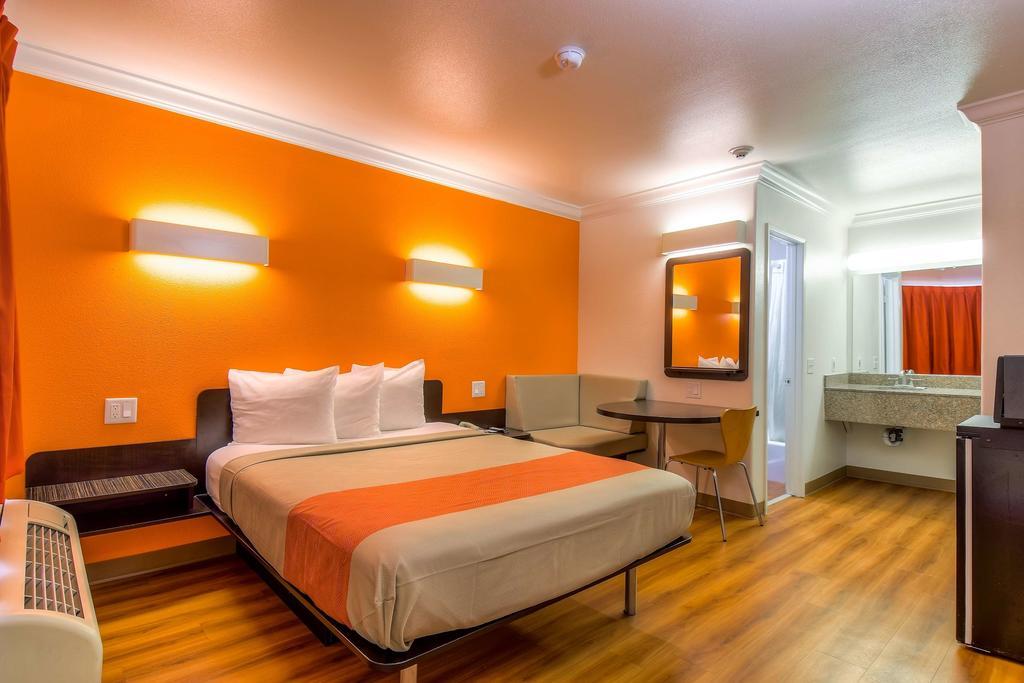 Motel 6-Menifee, Ca ภายนอก รูปภาพ
