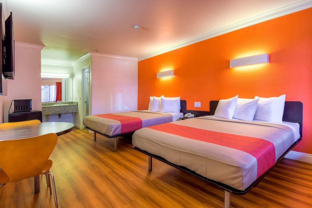 Motel 6-Menifee, Ca ภายนอก รูปภาพ