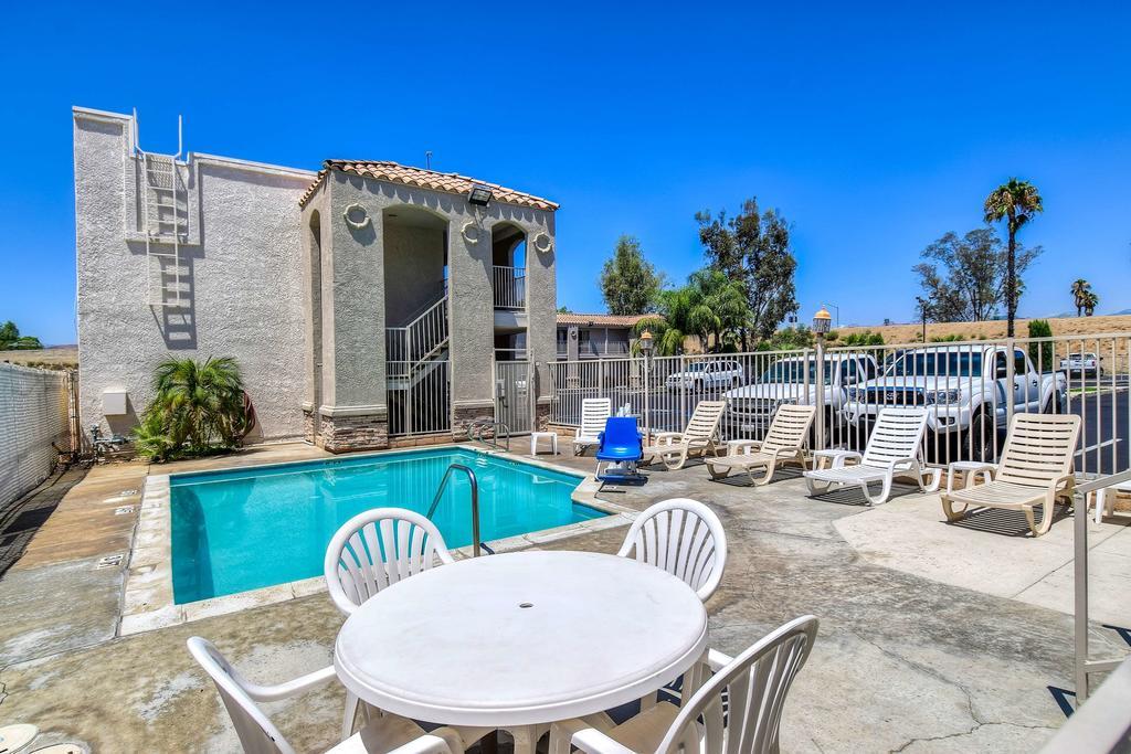 Motel 6-Menifee, Ca ภายนอก รูปภาพ